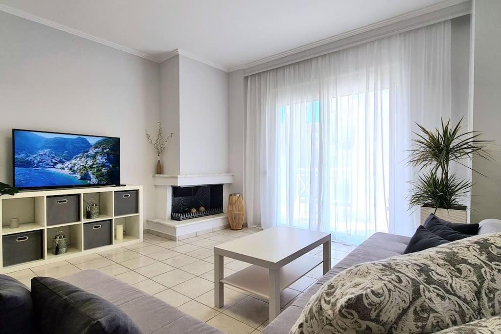 Ivanna apartment Nea Moudania Esterno foto